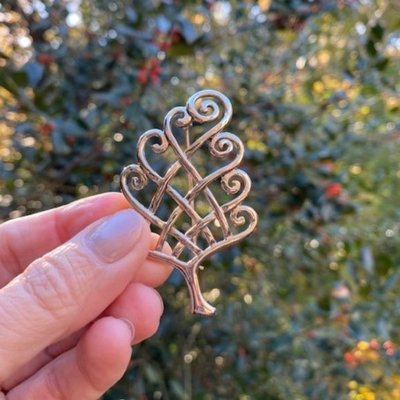 HOLIDAY🎄🎄 VTG DANECRAFT Tree Silver BROOCH - Picture 1 of 6